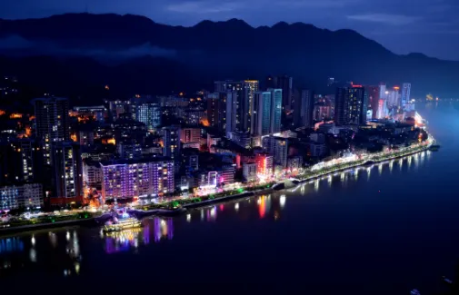 ���ϳ���2025�ٷ�����